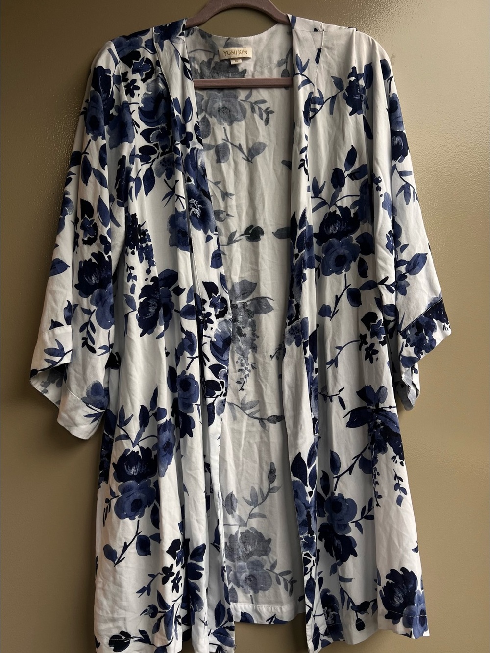 Yumi Kim Blue White Robe M Kimono Resort Boho Beach Resort Vacation Romantic Spa - Picture 3 of 14